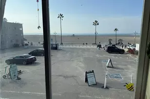 18 Sunset, Venice, CA 90291 - Photo 11
