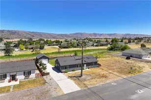 28301 Stallion Springs Dr, Tehachapi, CA 93561 - Photo 1