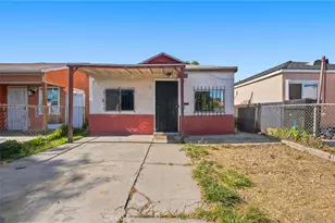 909 W 132nd St, Compton, CA 90222 - Photo 1