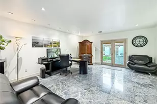 23254 Hatteras, Woodland Hills, CA 91367 - Photo 69
