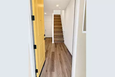 9425 1/2 N. Sepulveda Blvd. #1, North Hills, CA 91343 - Photo 7