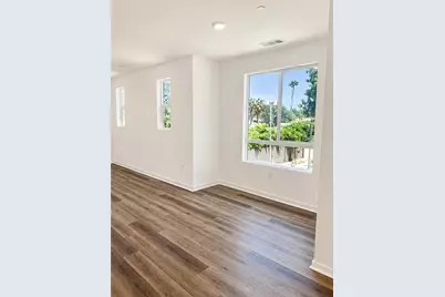 9425 1/2 N. Sepulveda Blvd. #1, North Hills, CA 91343 - Photo 11