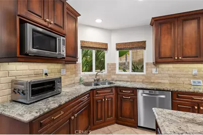 22241 Dardenne Street, Calabasas, CA 91302 - Photo 13