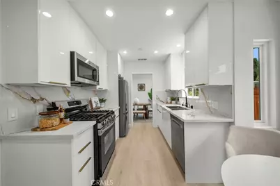 16507 Calahan, North Hills, CA 91343 - Photo 11