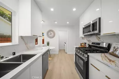 16507 Calahan, North Hills, CA 91343 - Photo 9