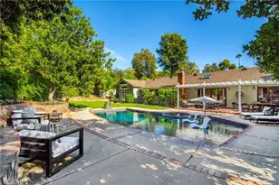 20367 Lander Dr, Woodland Hills, CA 91364 - Photo 47