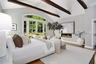 20367 Lander Dr, Woodland Hills, CA 91364 - Photo 21