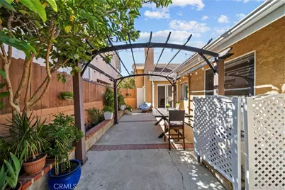 19849 Collins, Canyon Country, CA 91351 - Photo 25