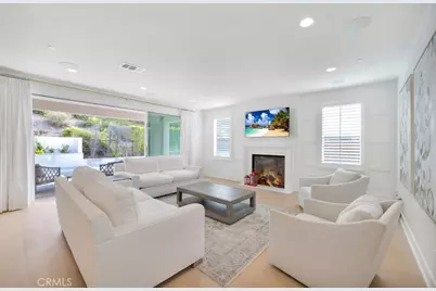 18812 Juniper Springs Drive, Canyon Country, CA 91387 - Photo 7
