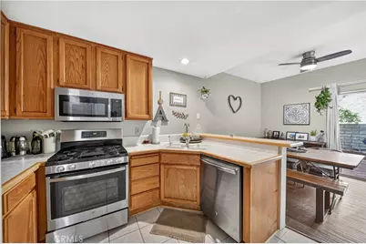 22839 Banyan #332, Saugus, CA 91390 - Photo 11