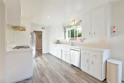 6155 Goshen Avenue, Simi Valley, CA 93063 - Photo 21