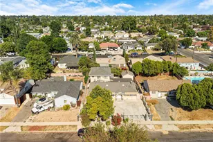 8012 Hesperia, Reseda, CA 91335 - Photo 39