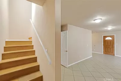 8012 Hesperia, Reseda, CA 91335 - Photo 29