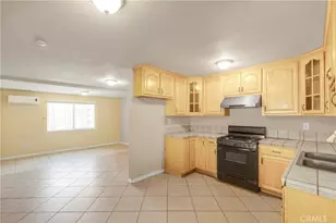 8012 Hesperia, Reseda, CA 91335 - Photo 25