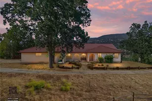 23921 Parke Ct, Tehachapi, CA 93561 - Photo 3