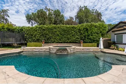 586 Valley Gate Rd, Simi Valley, CA 93065 - Photo 43