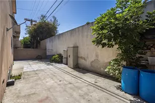 14138 Gilmore St, Van Nuys, CA 91401 - Photo 25