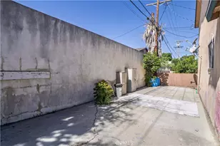 14138 Gilmore St, Van Nuys, CA 91401 - Photo 23