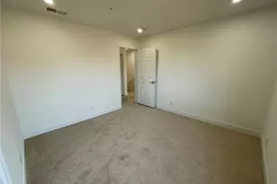 9400 Aqueduct Ave, North Hills, CA 91343 - Photo 27