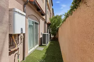 15340 Lassen, Los Angeles, CA 91345 - Photo 29