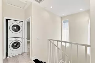 15340 Lassen, Los Angeles, CA 91345 - Photo 23
