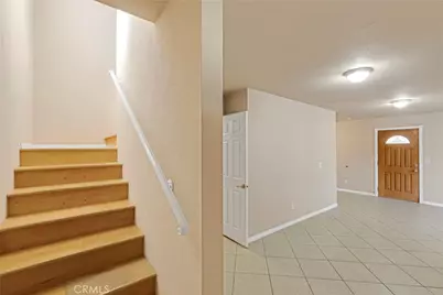 8012 Hesperia, Reseda, CA 91335 - Photo 29