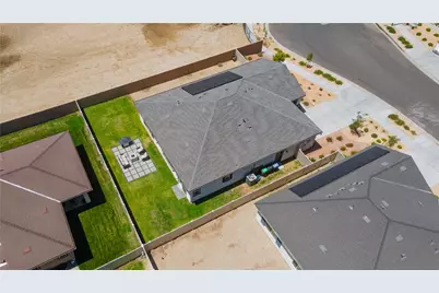 3230 Emerald Ln, Lancaster, CA 93535 - Photo 35