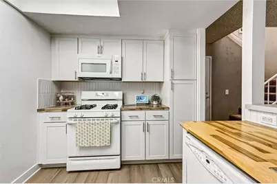 18223 Soledad Canyon Road #50, Canyon Country, CA 91387 - Photo 17