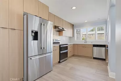 18134 Killion Street #4, Tarzana, CA 91356 - Photo 11