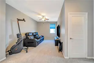 28606 Pietro, Valencia, CA 91354 - Photo 21