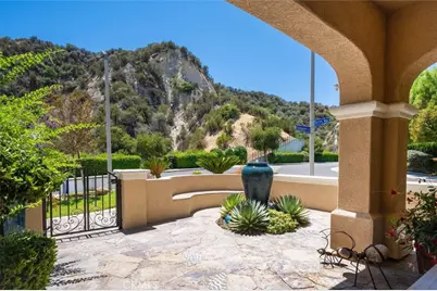 26439 Shakespeare, Stevenson Ranch, CA 91381 - Photo 5