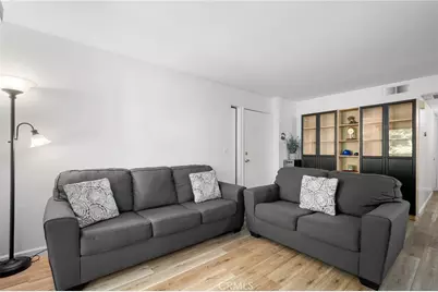 27907 Tyler #713, Canyon Country, CA 91387 - Photo 5