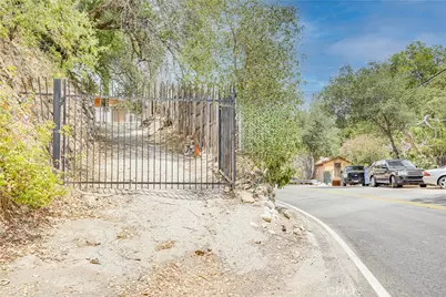 12047 Kagel Canyon, Sylmar, CA 91342 - Photo 9