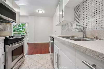 1131 Alta Loma, West Hollywood, CA 90069 - Photo 13