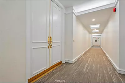 1131 Alta Loma, West Hollywood, CA 90069 - Photo 3