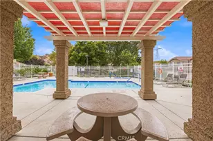 28148 Bobwhite Cir, Saugus, CA 91350 - Photo 33