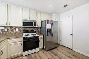 28148 Bobwhite Cir, Saugus, CA 91350 - Photo 11