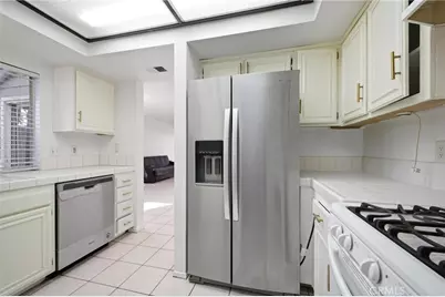 14380 Foothill Blvd #1, Los Angeles, CA 91342 - Photo 9