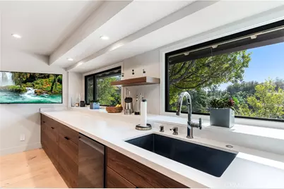 5950 Winnetka, Woodland Hills, CA 91367 - Photo 11