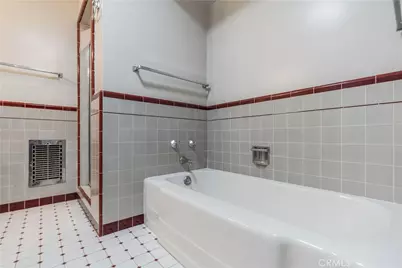 5950 Winnetka, Woodland Hills, CA 91367 - Photo 35