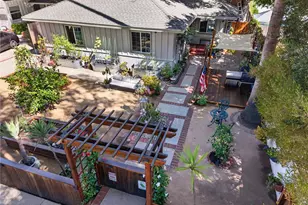21209 Dumetz Rd, Woodland Hills, CA 91364 - Photo 19