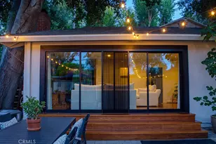 21209 Dumetz Rd, Woodland Hills, CA 91364 - Photo 35
