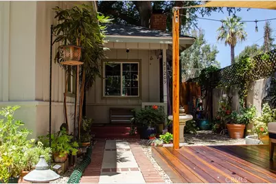 21209 Dumetz Road, Woodland Hills, CA 91364 - Photo 15