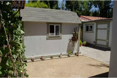21209 Dumetz Road, Woodland Hills, CA 91364 - Photo 27