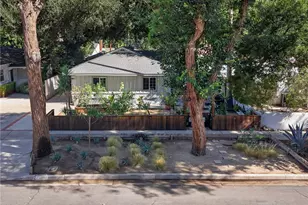 21209 Dumetz Rd, Woodland Hills, CA 91364 - Photo 39
