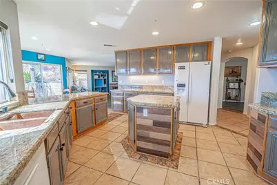 32628 Ridge Top Lane, Castaic, CA 91384 - Photo 25