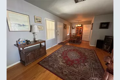 7039 Hesperia, Reseda, CA 91335 - Photo 9