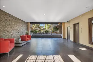 970 Palm Ave, West Hollywood, CA 90069 - Photo 3