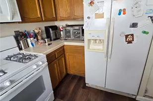 19451 Sherman Way, Reseda, CA 91335 - Photo 3