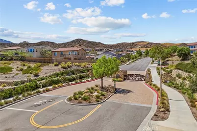 18725 Big Cedar Drive, Canyon Country, CA 91387 - Photo 37